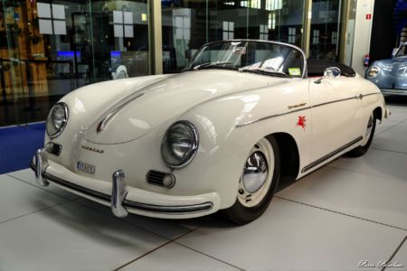 1955-Porsche-356-PreA-Speedster-02-N
